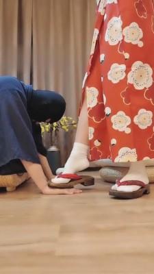 【三三】大小姐教训废物下属 bf3957