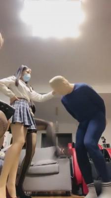 【苏州十三姨】3S-踩踏耳光踢裆 bf3925