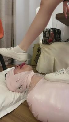 【芷晴】木乃伊强制重度虐待 bf3940