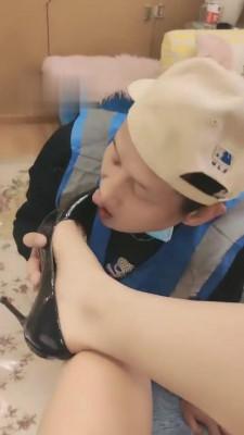 【微希】开发素人外卖小哥变刑奴【上】 bf3839