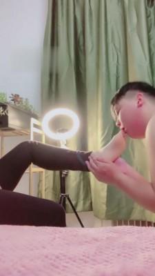 【鹿梦兮】深夜虐待恋足狗 bf3788