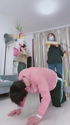 【美离子】教腼腆的女同事做S bf3746