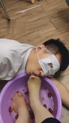 【御严】强迫喝洗脚水-坐脸/骑马/钻胯 bf3732