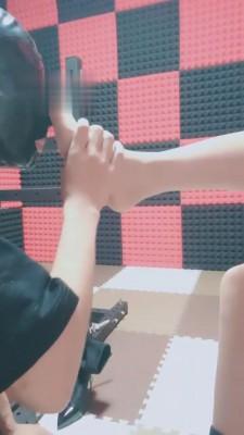 【就是喜欢玩啊】不老实的狗就要绑起来虐 bf3714