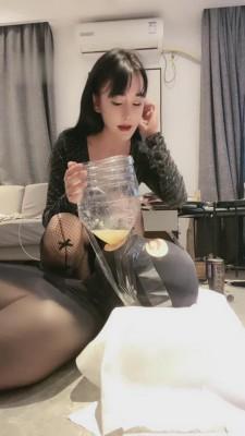 【千条姐】大量呕吐物圣水调哭 bf3699