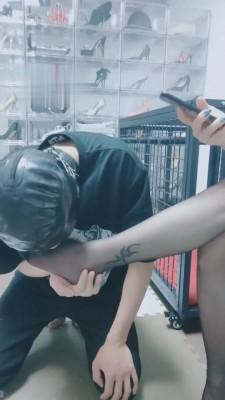 【就是喜欢玩啊】狗笼里暗黑囚禁 bf3498