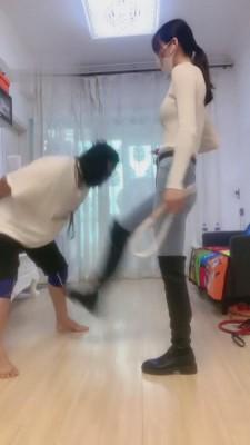 【暴力美学】过膝靴做脸窒息踢踹 bf3532