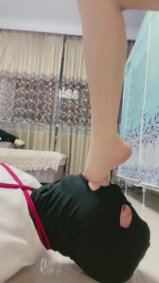 【逗逗】短靴强制深喉专场 bf3469