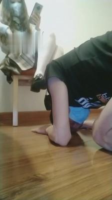 【绘子sama的莓】首调-踹脸踩头/白丝喂水/吃白丝袜/舔地板水/耳光 bf3488