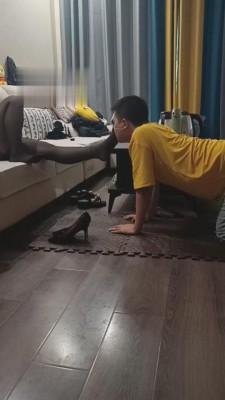 【开发素人】重庆辣妹暴力调教 bf3486