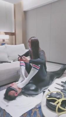 【济南may老师】木乃伊踩踏坐脸系列 bf3392