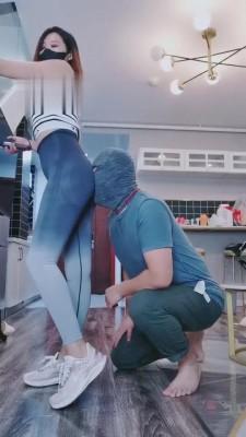 【若依】健身女神捆绑坐脸 bf3400