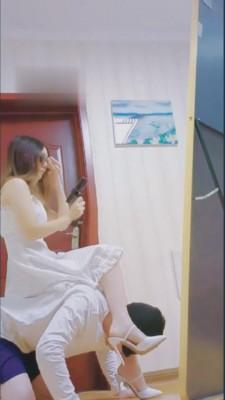 【希希子】御姐高跟虐奶狗 bf3416