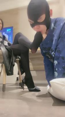 【歌迪丝】公狗吃厚丝袜-皮手套赏赐巴掌 bf3424