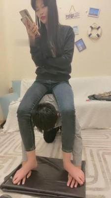 【萝莉糖糖】酒吧强迫口水圣水 bf9217