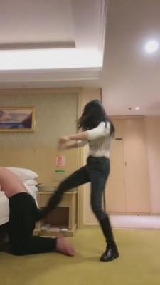 【00后我叫欣桐】带素人闺蜜暴力调绿帽狗【完整版】 bf7842