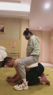 【00后我叫欣桐】带素人闺蜜暴力调绿帽狗【完整版】 bf7842