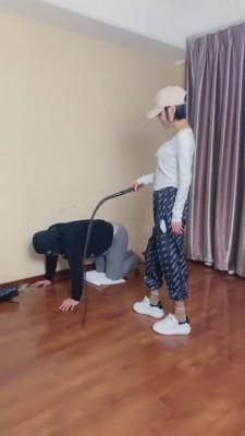 【二宝】超颜素人鞭打长时间骑马踩头深喉 bf9270