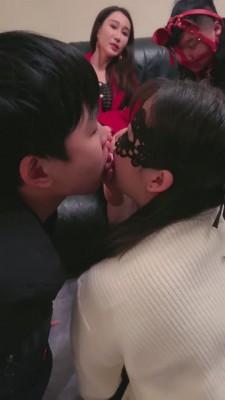 【微希】情侣m+狗奴伺候女总裁 bf7952