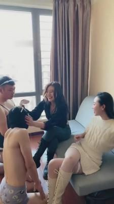 【二宝】素人逼狗喝脏洗脚水/混合圣水超羞辱 bf7978