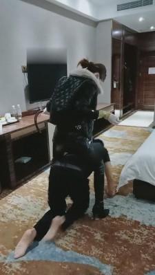 【多多】胯下这狗好饥渴 bf7641