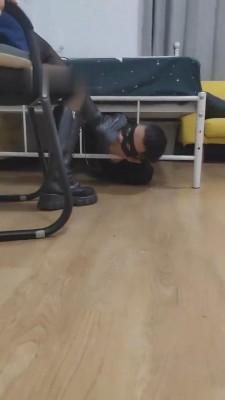 【文文文】双S皮靴无意识被发现后 bf7604