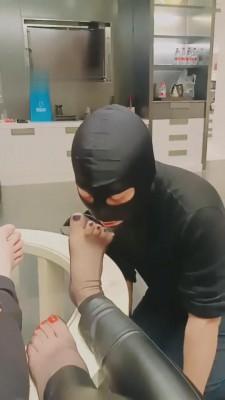 【羽诺】家奴伺候情侣主 bf7559