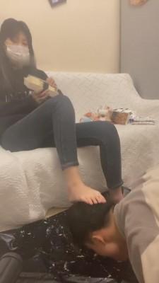 【灵猫S】恋足/脚喂食/喝洗脚水 bf7373