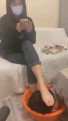 【灵猫S】恋足/脚喂食/喝洗脚水 bf7373