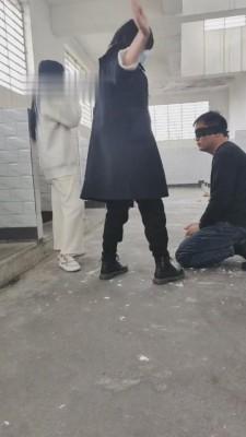 【最抗揍M】开发俩素人小姐姐校园暴力剧情调 bf9145