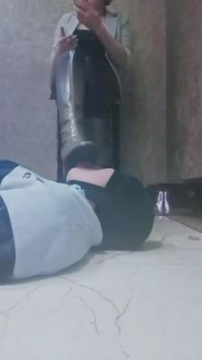 【沈阳予】KTV皮裤皮靴贱贱畜 bf7298