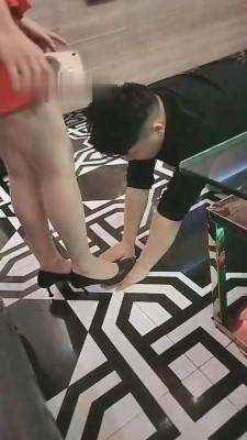 【撩妹男神】大长腿KTV公主调教双M bf7312