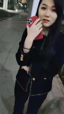 【梵高】开发车站美女素人踩踏 bf9137