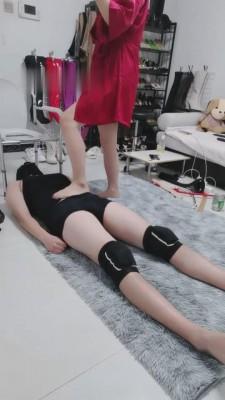 【乐爷】现场直播调教大学生 bf7490