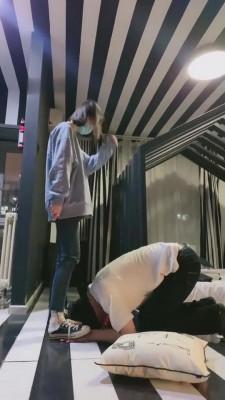 【Q月s】反绑双手运动女生重度踢踹 bf7491