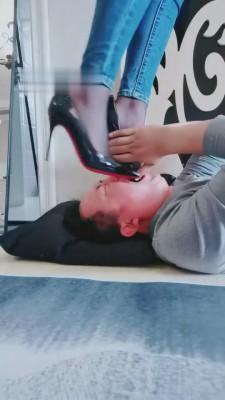 【猫神大人】人体家具桌子腿全体重深喉 bf9104