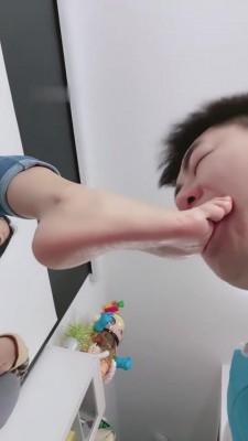 【美离子】沉浸式体验舔脚专场 bf9134