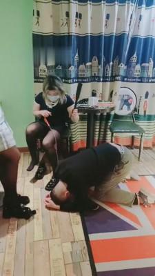 【户外第一】伺候女女情侣亲热-舔脚/耳光/踩踏/踢裆 bf7459