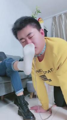 【美离子】奴性超重的狗跑来受虐 bf9125