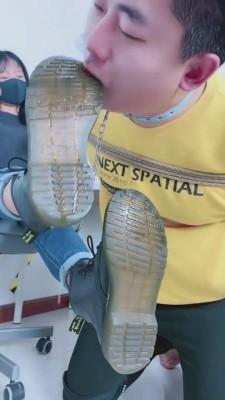 【美离子】奴性超重的狗跑来受虐 bf9125