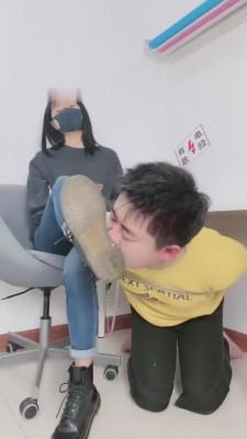 【美离子】奴性超重的狗跑来受虐 bf9125