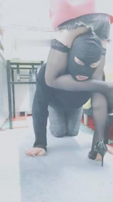 【灵竹】全程腿绞贱狗-强迫舔脚跟 bf7448