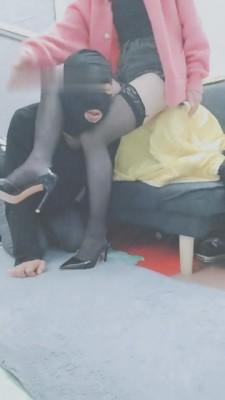 【灵竹】全程腿绞贱狗-强迫舔脚跟 bf7448