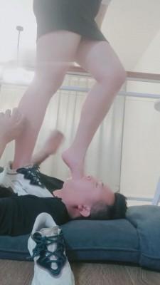 【小贱MT】【暴力】单脚全体重插嘴/踩脸/跳跺 bf7462