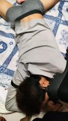 【超高能S】骑马舔脚 bf7797