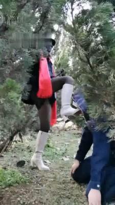 【乐爷】过年户外调狗 bf7796