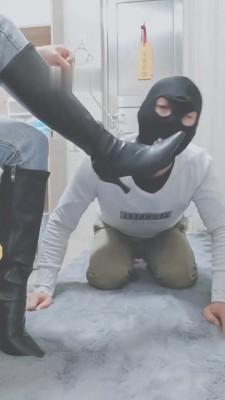 【灵竹夏琳】高跟肉丝+长靴深喉舔鞋【完整版】 bf7275