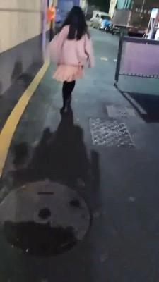 【梵高】成功三个美女路人踩踏 bf9041