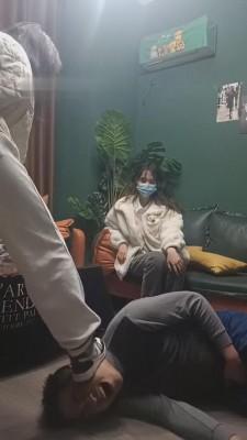 【刘二狗】双素人女仆tj-耳光/鞭打/踩踏 bf9035