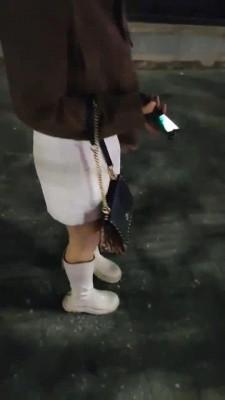 【梵高】肉丝长靴路人美女踩踏 bf9066